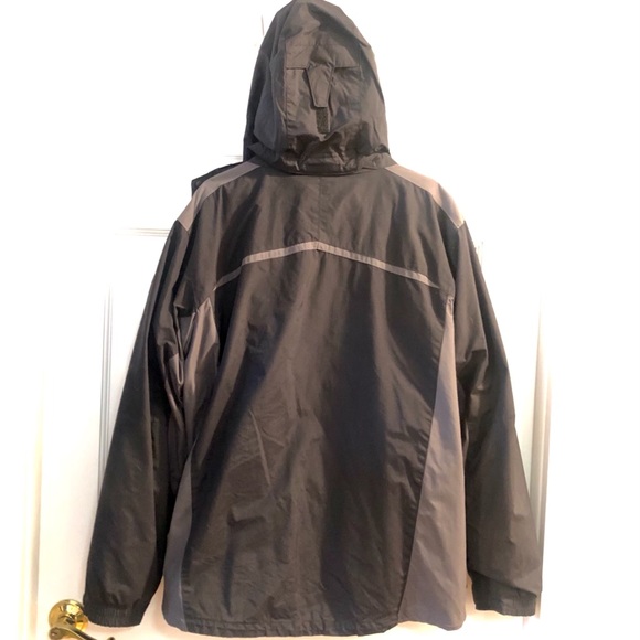 Columbia 3 in 1 black and gray ski jacket with fleece and removable hood, Large - Picture 4 of 9